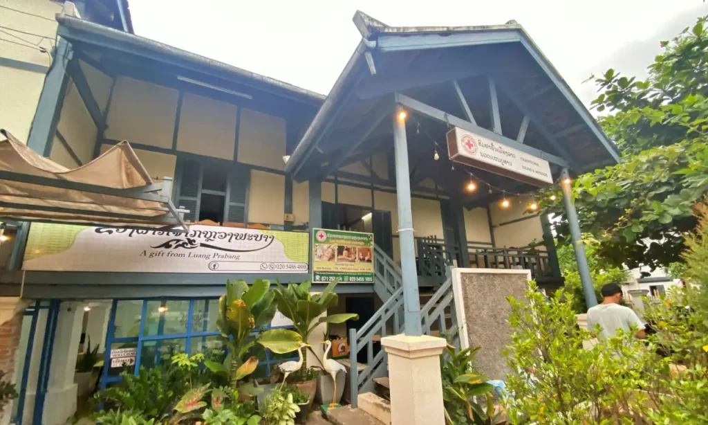 Lao Red Cross Sauna & Massageの外観