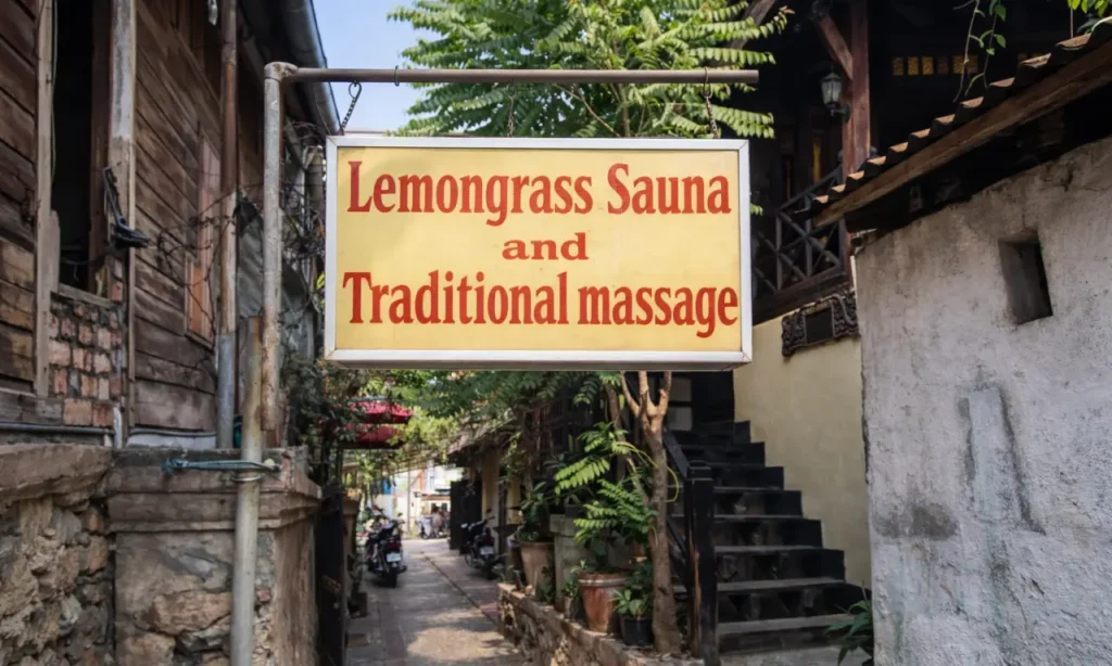 Lemongrass Sauna & Traditional Massageの看板
