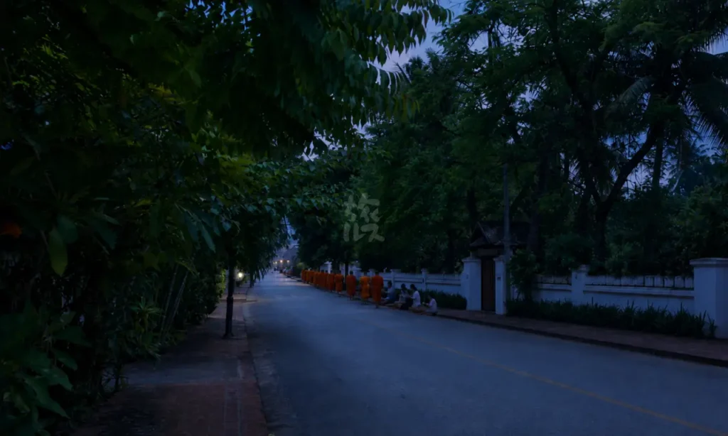 托鉢の風景