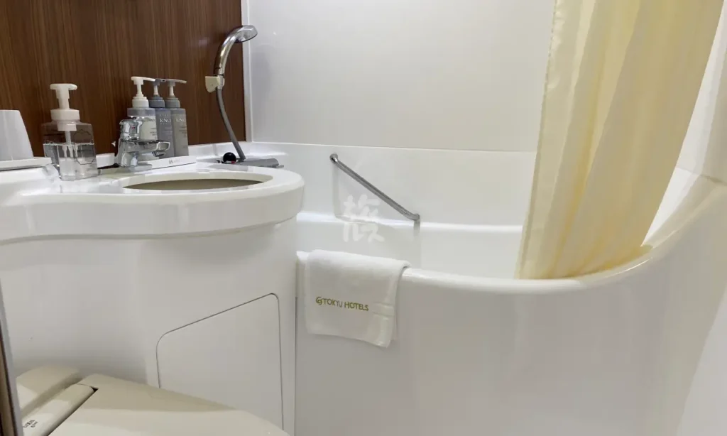 Shibuya Tokyu REI Hotel, Family Twin Room with Unit Bath