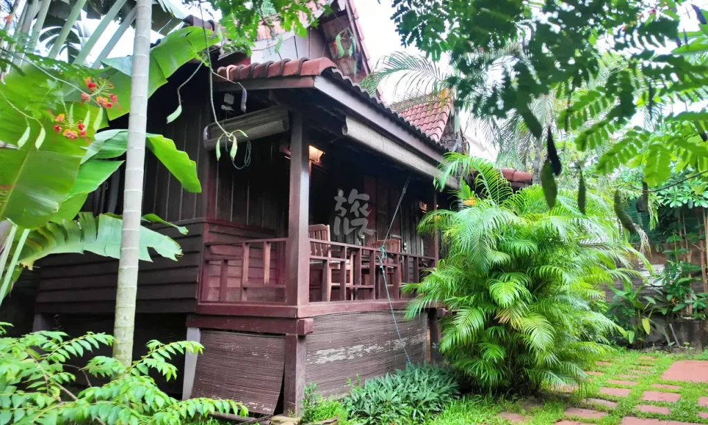 Villa De Mekongのバンガローの外観